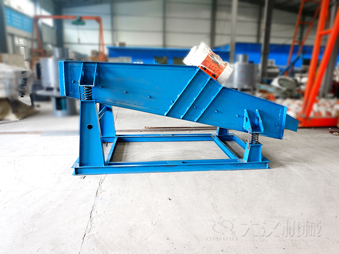 振動脫水篩主要用于選煤,選礦等大型的篩選行業中。